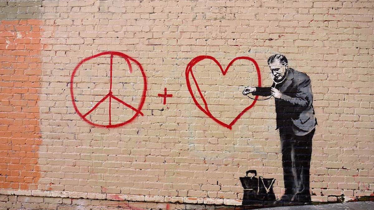 10 Fakten, die Sie über Banksy wissen sollten