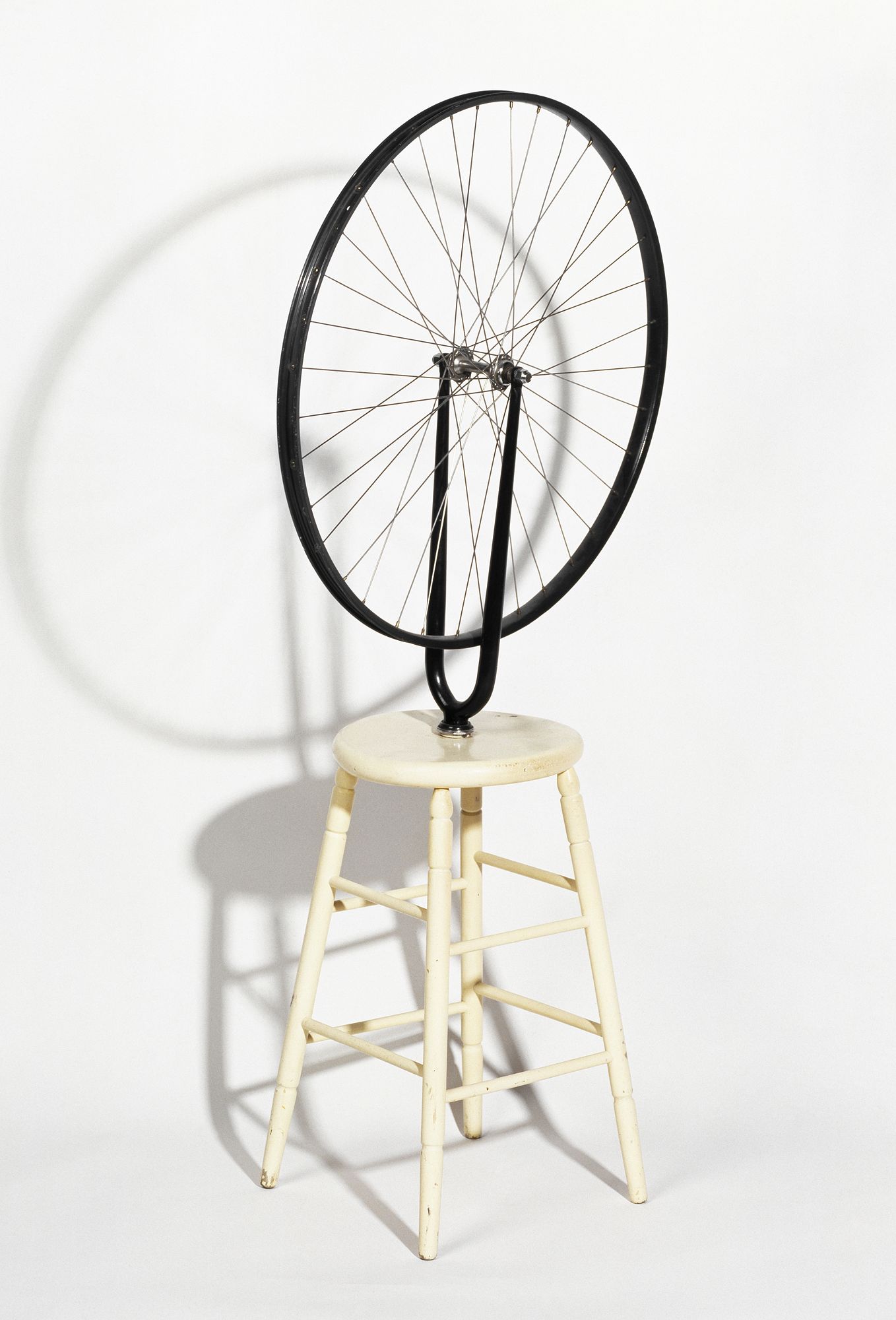 F094-duchamp-roue-bicyclette art contemporain