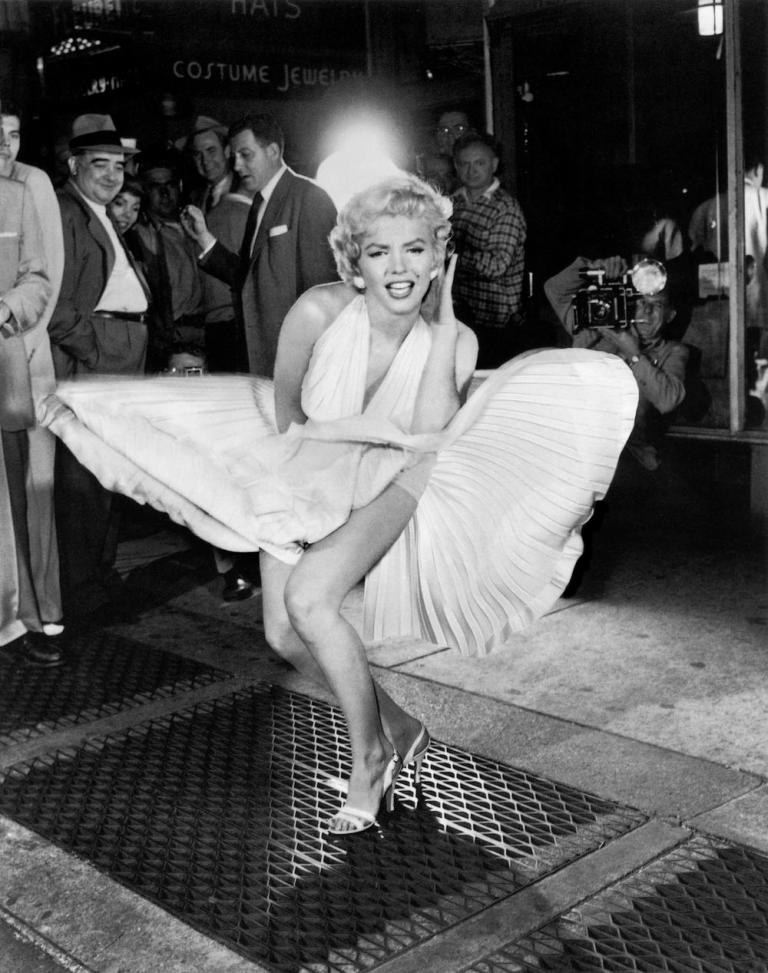 The Top 10 Photographs Of Marilyn Monroe Artsper Magazine 2821