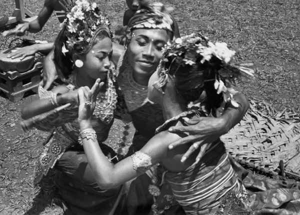 Henri Cartier-Bresson, Village de Sajan, Bali, Indonésie, 1949 © Fondation Henri Cartier-Bresson / Magnum Photos